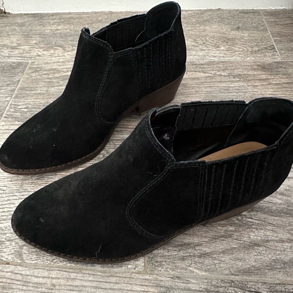 Twice-worn Lucky Brand size 6.5 booties